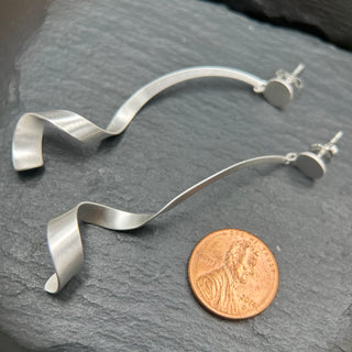 Ribbon Dangle Post Earrings