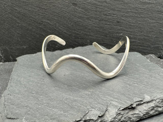 Wavy Cuff