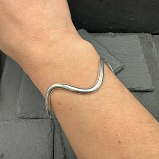 Wavy Cuff