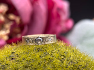 Luna Diamond Ring