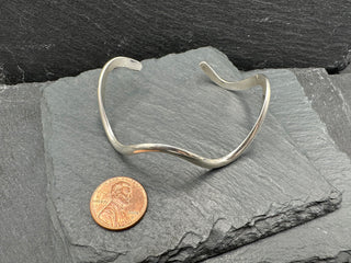Wavy Cuff
