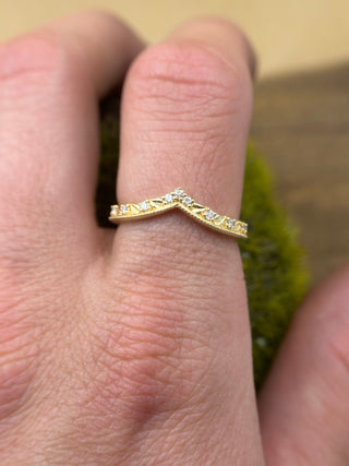 Leafy Crown Contour Band