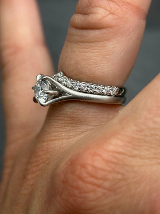 Covet Diamond Solitaire