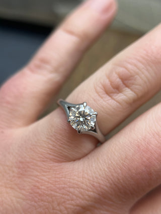 Covet Diamond Solitaire