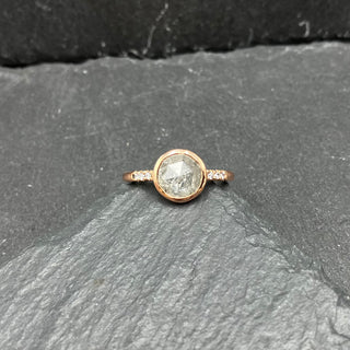 Scry Diamond Ring
