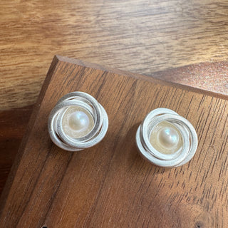Interlocking Circles Post Earrings with Pearls