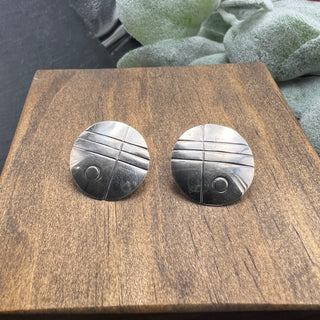 Geometric Lined Disc Studs