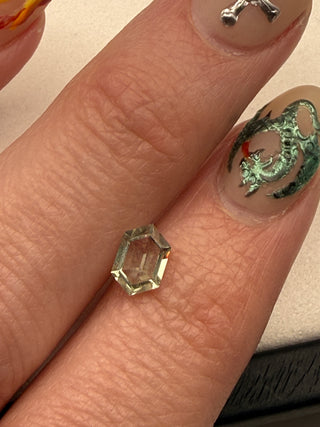 SAP217- Pale Green Sapphire
