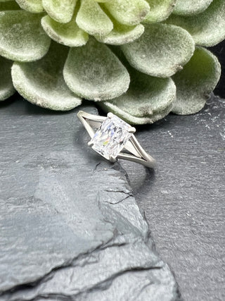 Solitaire Loaner Rings