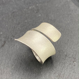 Silver Ribbon Ring