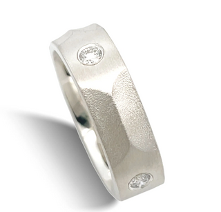 Modern Electrum - Jiangyin with Diamonds