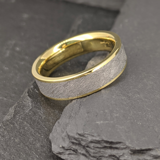 Yellow Gold and Meteorite Ring - Sirius
